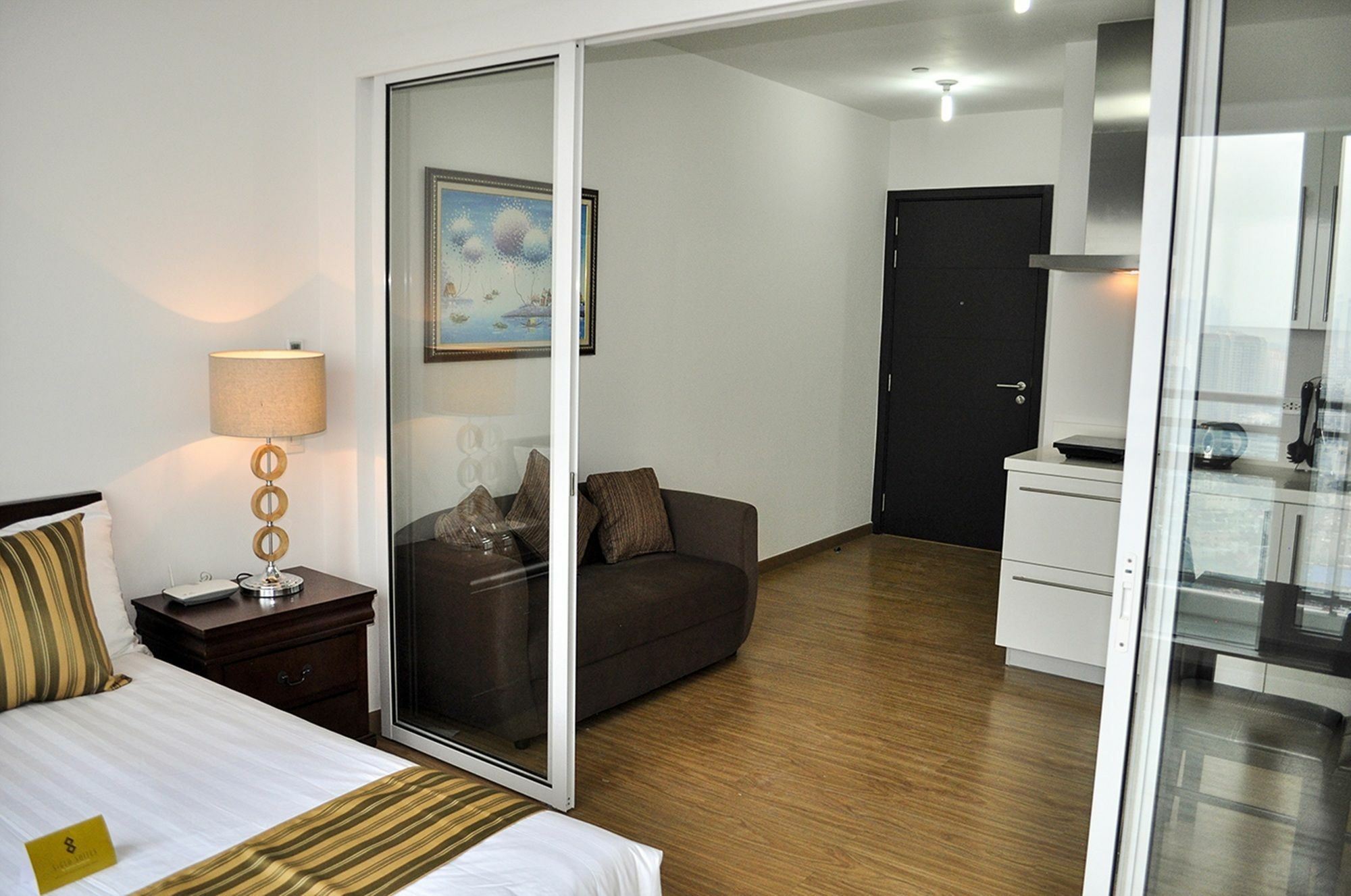 Siglo Suites @ The Acqua Private Residences Mandaluyong Exterior photo